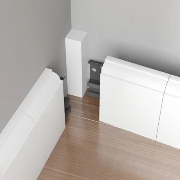 Coltar universal plinta Arbiton Vega